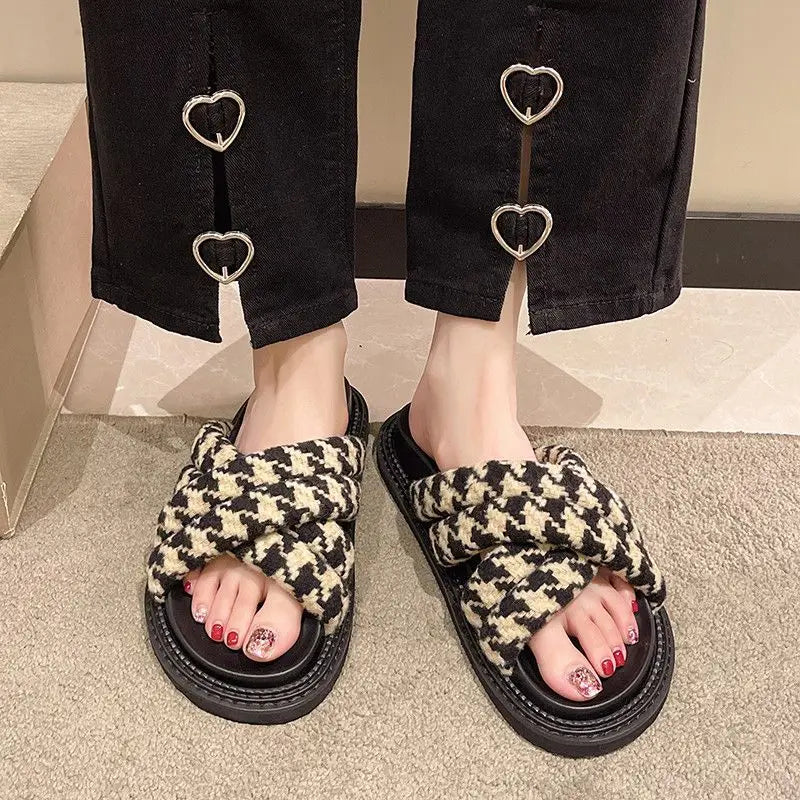 Houndstooth CrissCross Slippers for Woman