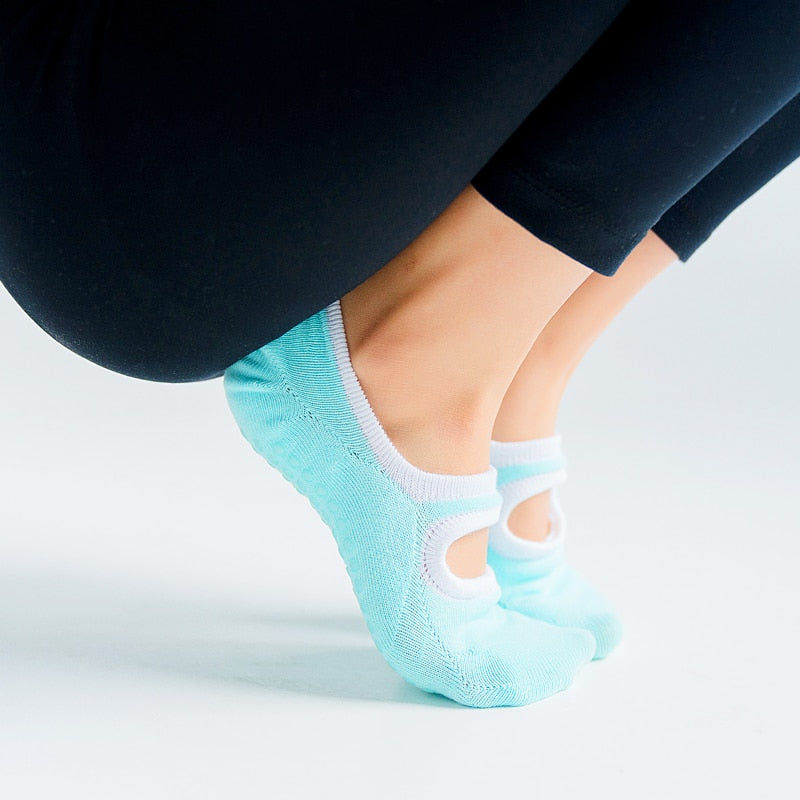 Yoga Non-Slip Socks for Women - Slippers Galore